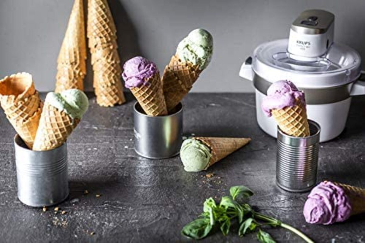 Glacière avec cornets de glace